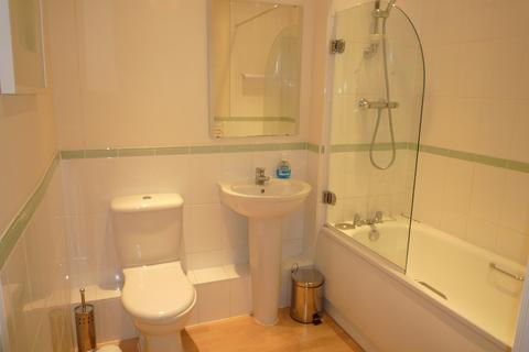 1 bedroom flat for sale, Victoria Road, London