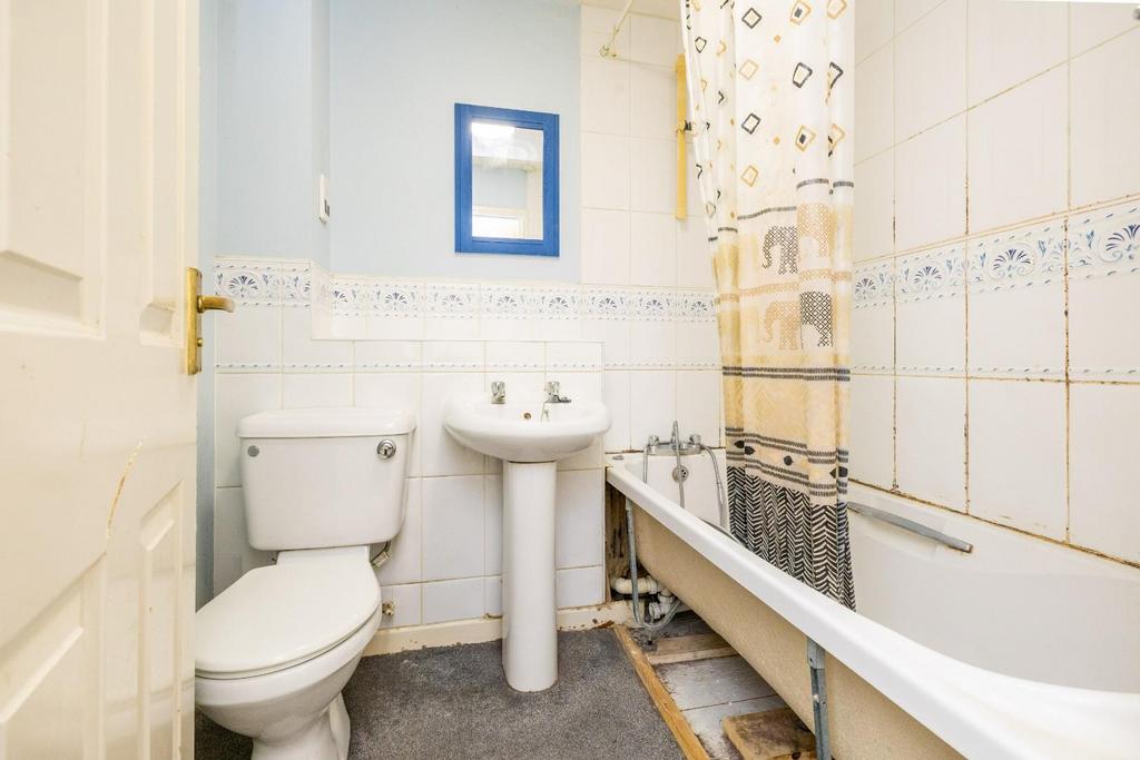 First Floor Bathroom