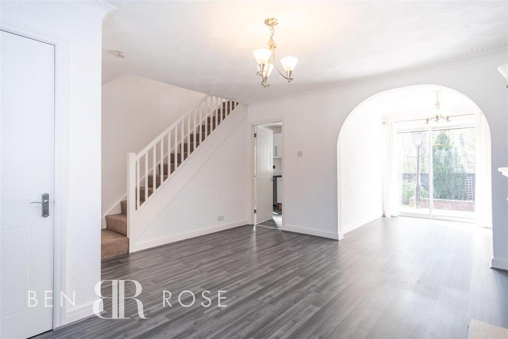 Lounge/Dining Room