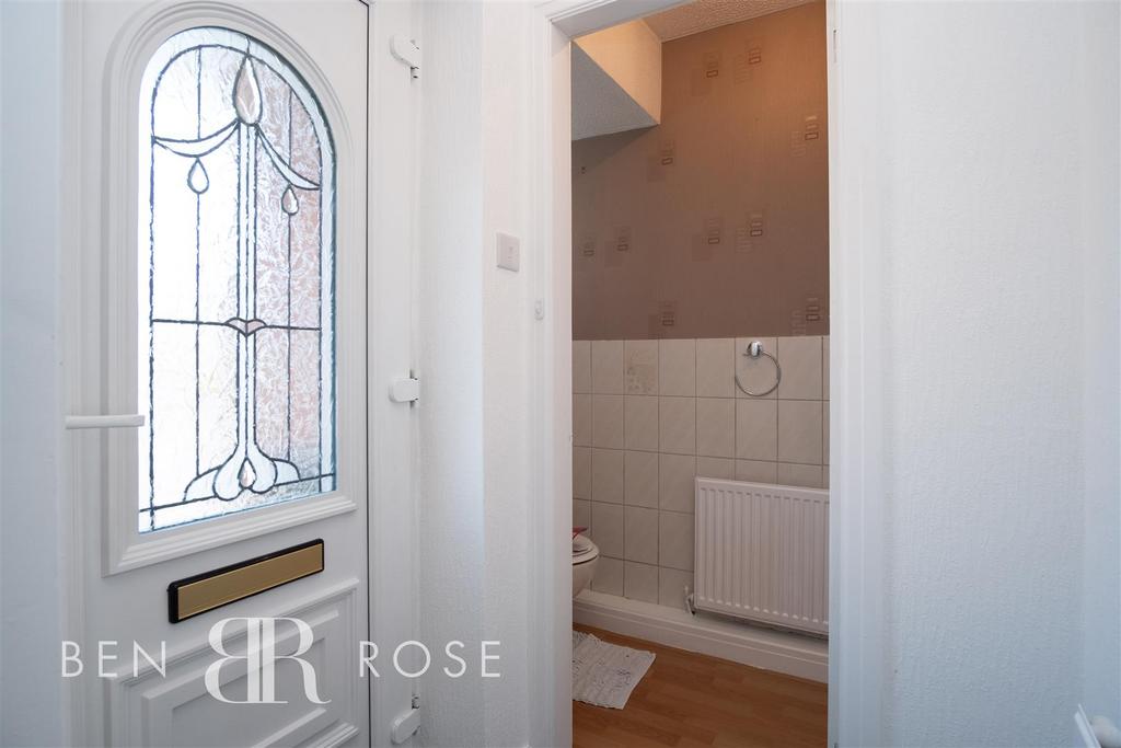 Entrance Porch/WC