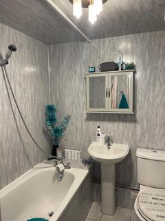 2 bedroom terraced house to rent, Cwmamman Road, Garnant SA18