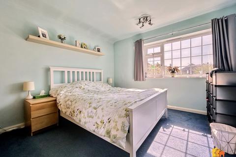 128 Berkeley Avenue, Chesham, HP5 2RT