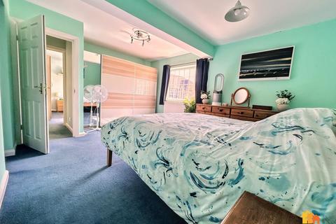 128 Berkeley Avenue, Chesham, HP5 2RT