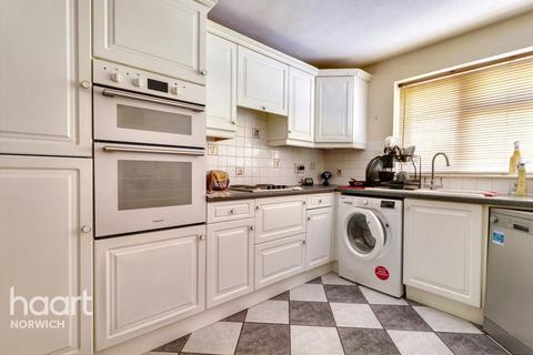 3 bedroom terraced house for sale, Brennewater Mews, Norwich
