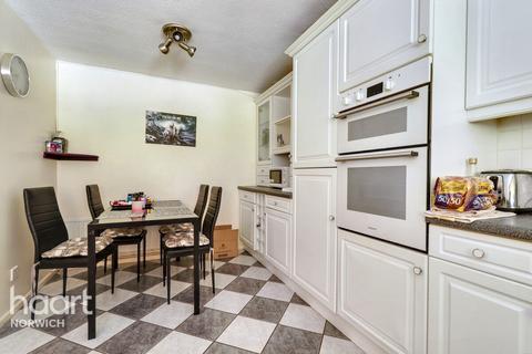 3 bedroom terraced house for sale, Brennewater Mews, Norwich