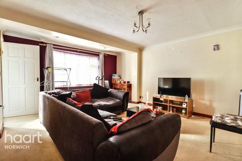 3 bedroom terraced house for sale, Brennewater Mews, Norwich