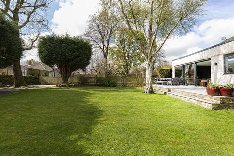 4 bedroom detached house for sale, Bourn View Road, Netherton, Huddersfield
