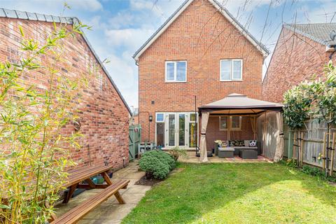 47 Dalziel Drive, Whittington, Worcester, WR5 2QY