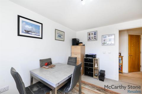 2 bedroom apartment for sale, Isabella House, Hale Road, Hertford, Hertfordshire, SG13 8EN