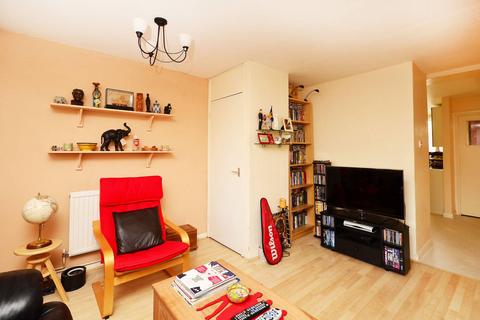 2 bedroom flat to rent, Tolsford Road, Hackney, London, E5