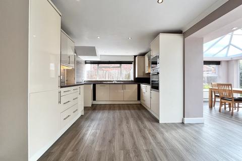 61 Barnsfold, Fulwood, Preston, PR2 3EU
