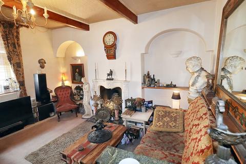 5 bedroom terraced house for sale, Rochdale Road, Bacup, Lancashire, OL13