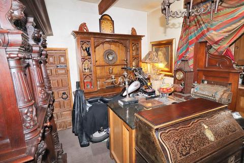 5 bedroom terraced house for sale, Rochdale Road, Bacup, Lancashire, OL13
