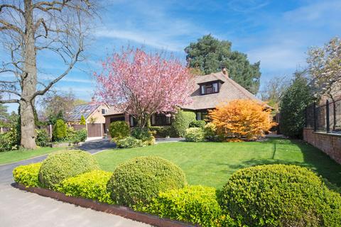 4 bedroom bungalow for sale, Court Drive Shenstone, Lichfield, WS14 0JG