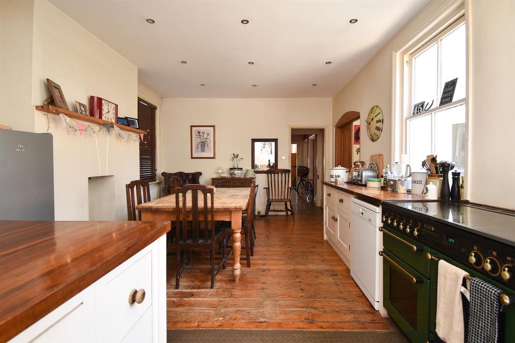 Kitchen/dining room