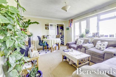 2 bedroom apartment for sale, Crown Street, Brentwood, CM14