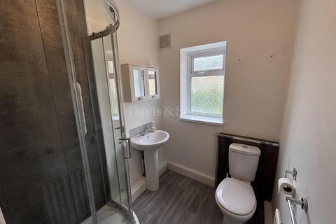 2 bedroom ground floor flat for sale, Waunfawr Gardens, Cross Keys, Newport. NP11