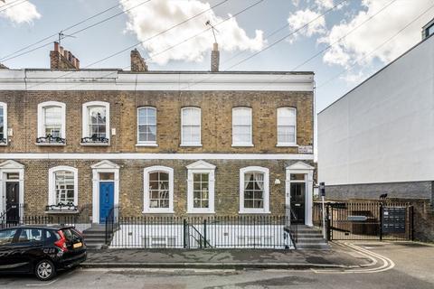 2 bedroom flat for sale, Arlington Avenue, London N1
