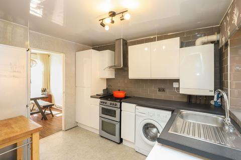 23 Middle Hay View, Sheffield, S14 1QJ