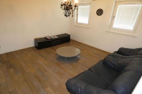 2 bedroom flat for sale, Stuart Crescent, Flat 2, Edinburgh EH12