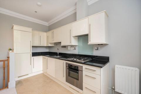 Apartment 4, Northumberland House Lower Square, Isleworth, TW7 6RL