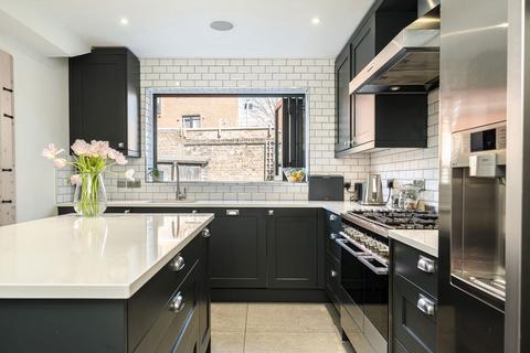 46 Worlingham Road, London, SE22 9HD