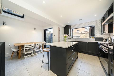 46 Worlingham Road, London, SE22 9HD
