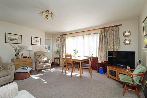 2 bedroom apartment for sale, Derbyshire Road, Sale