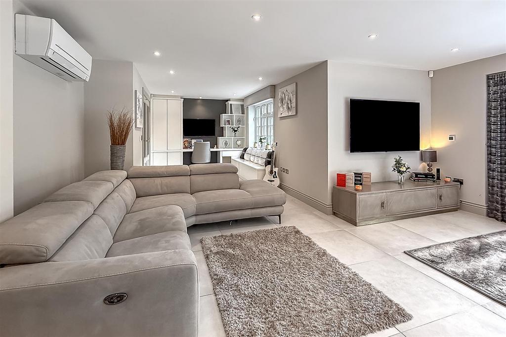 37 Bishops Road-60.jpg