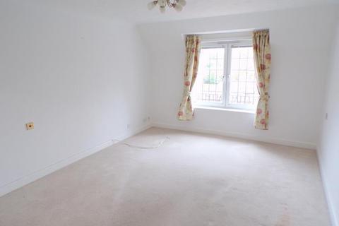 2 bedroom retirement property for sale, Lansdowne Road, Bournemouth