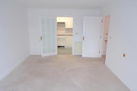 2 bedroom retirement property for sale, Lansdowne Road, Bournemouth