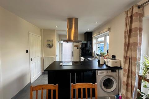 16 Morpeth Road, Peterborough, PE3 9PE