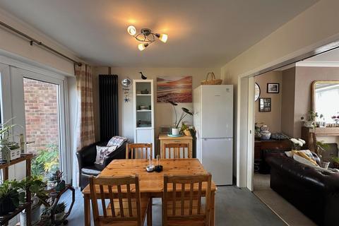 16 Morpeth Road, Peterborough, PE3 9PE