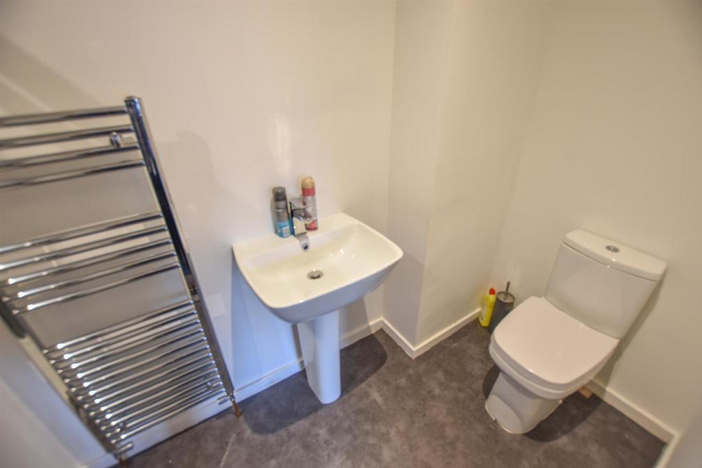 Bedroom one en suite