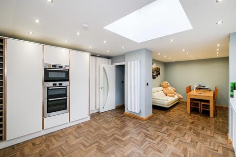4 bedroom house for sale, Westward Road, Chingford