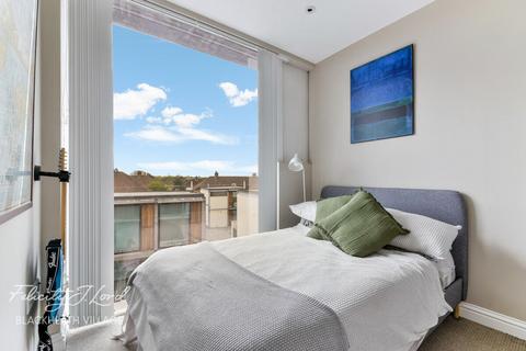 2 bedroom apartment for sale, Pinnell Road, London SE9
