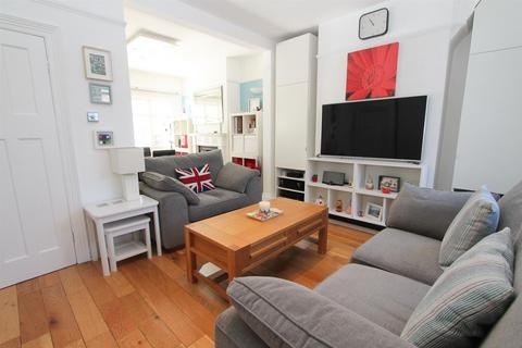 5 Lodge Road, Wallington, SM6 0TZ