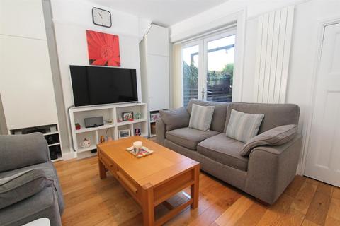 5 Lodge Road, Wallington, SM6 0TZ
