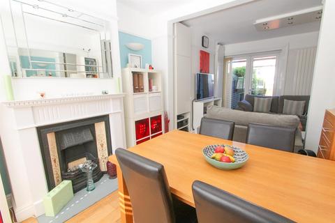 5 Lodge Road, Wallington, SM6 0TZ