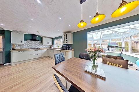 5 bedroom detached house for sale, Shore Close, Herne Bay, CT6 8FH