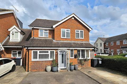 5 bedroom detached house for sale, Shore Close, Herne Bay, CT6 8FH