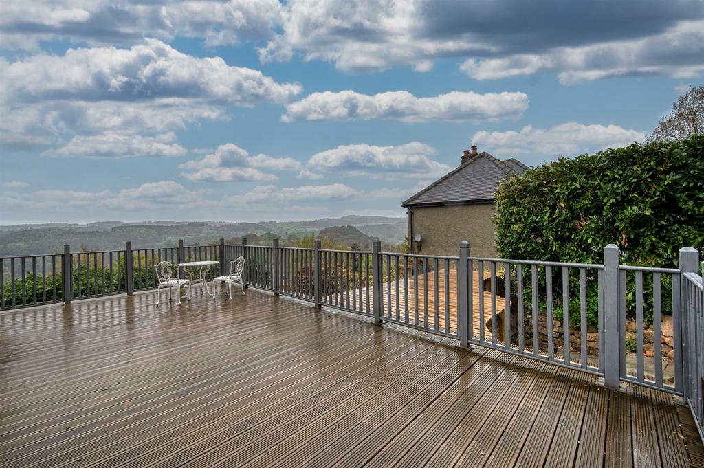 Terrace and views north-west.jpg