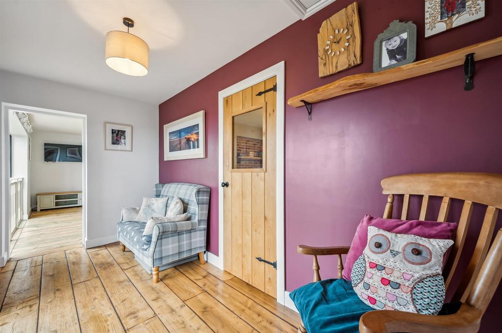 Sun Room - seating.jpg