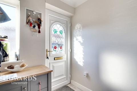 7 Appledore Drive, Carlton Colville, Lowestoft, NR33 8DJ