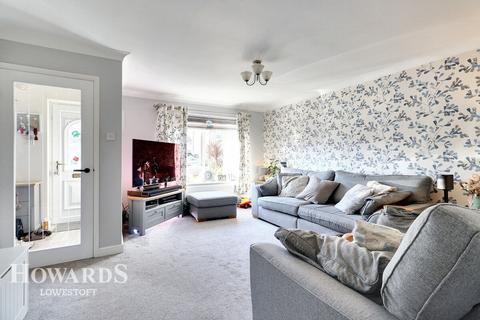 7 Appledore Drive, Carlton Colville, Lowestoft, NR33 8DJ