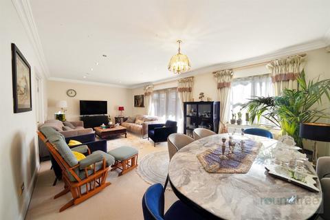3 bedroom apartment for sale, Haddon Court, Hendon, NW4