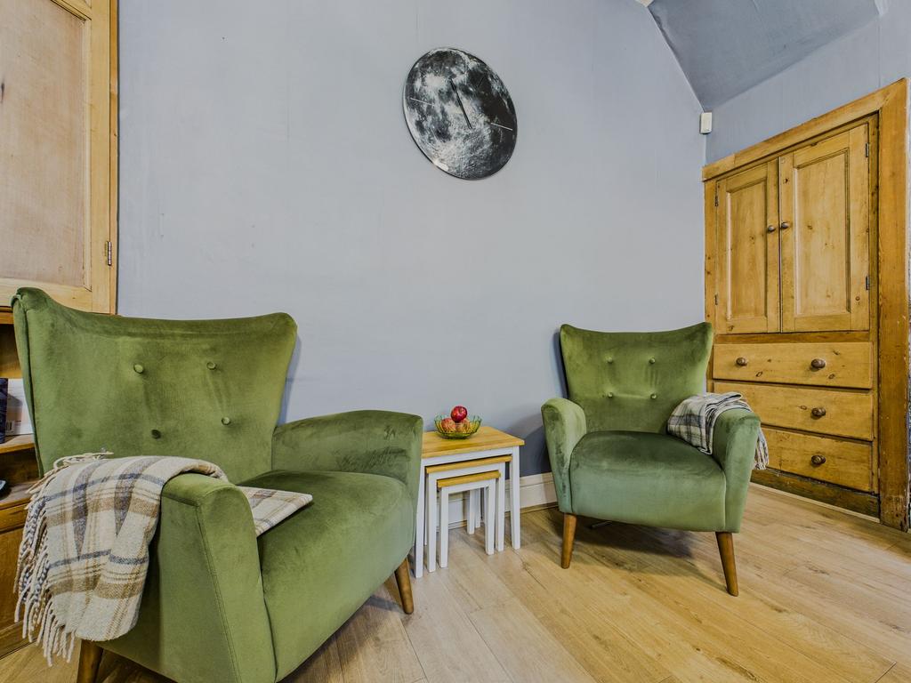 Kitchen - Snug Seating Area