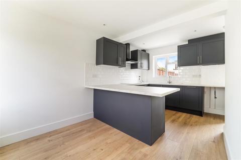 2 bedroom terraced house for sale, Hook Road, Epsom