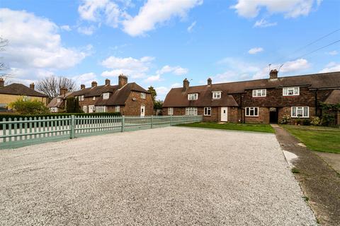 2 bedroom terraced house for sale, Hook Road, Epsom