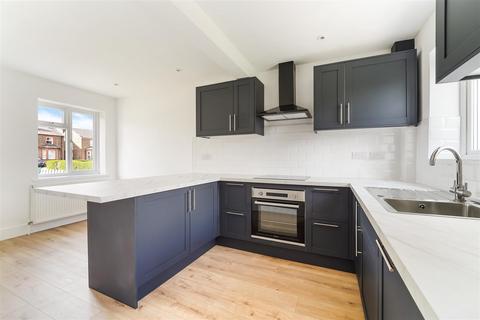 2 bedroom terraced house for sale, Hook Road, Epsom